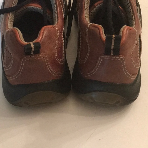 ecco walkathon shoes